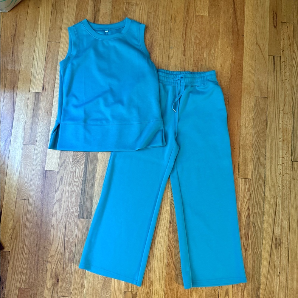 Blue Sleeveless Top and Wide-Leg Pants Set